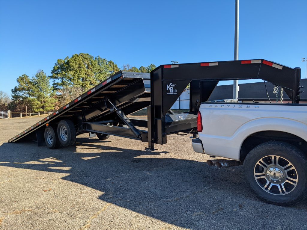 24' Gooseneck Hydraulic Tilt with 7,000# axles - Kerr Bilt Trailers