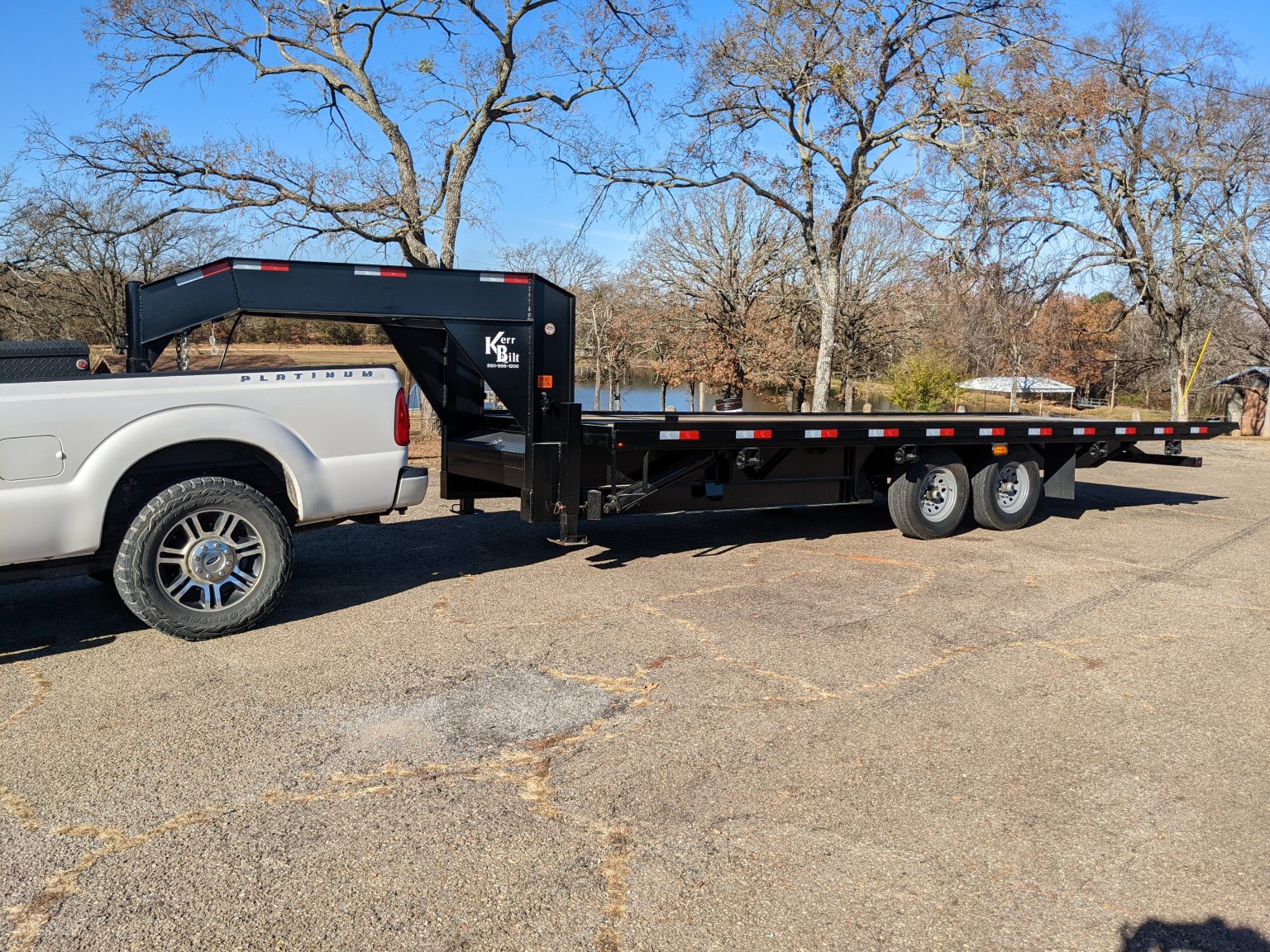 24' Gooseneck Hydraulic Tilt With 7,000# Axles - Kerr Bilt Trailers