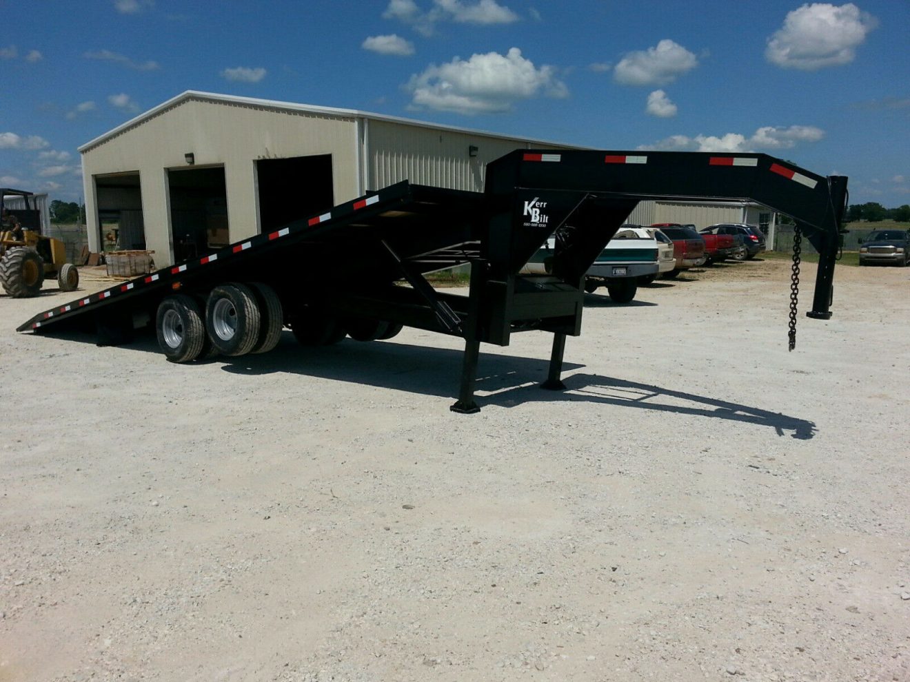 26' Gooseneck Hydraulic Tilt with 10,000 Axles Kerr Bilt Trailers