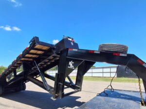 38' 2" Gooseneck Hydraulic Tilt with 10,000# Axles
